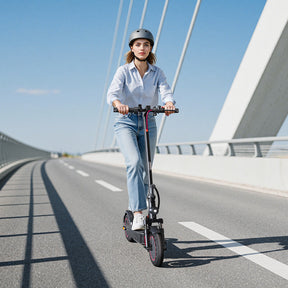 DGT Approved iScooter i9Ultra Electric Scooter: 25 Miles Range, 15mph Speed